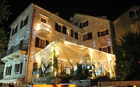 Hotel Villa Duomo Kotor 4*